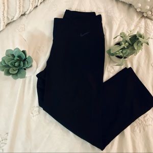 Black Nike Cropped Leggings